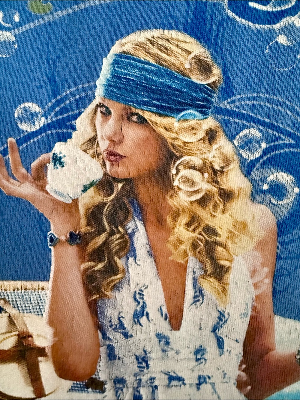 🩵Y2K Taylor Swift Blue Fearless Band Tshirt Size Small - Picture 3 of 6